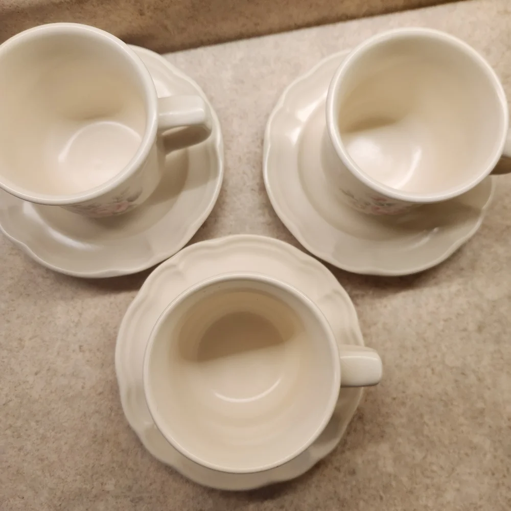 Pfaltzgraff White and Pink Floral Mug Set Of 3 - Picture 4 of 13
